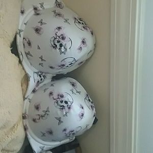 Torrid 40D skull/rose bra